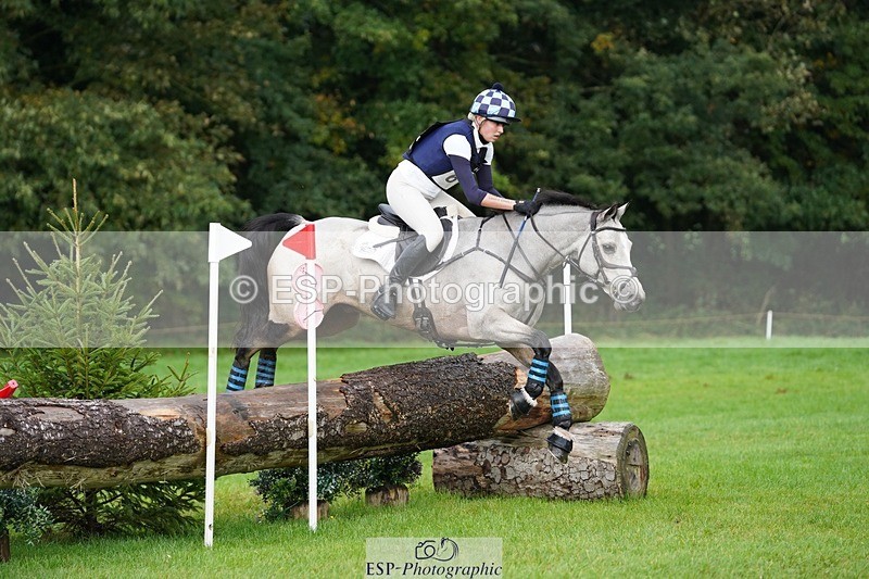 231021-100642-13672 - 619-GARVAGH.GOLDEN.OAK-Ella.Snow-SC+XC