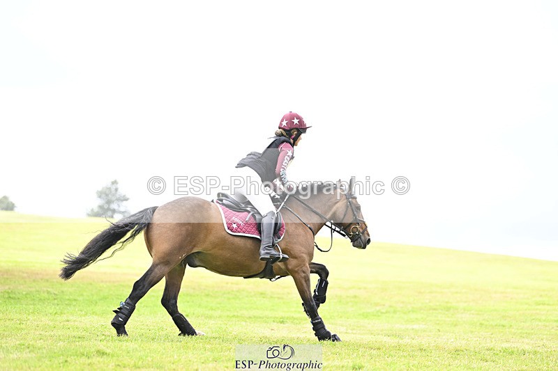 240825X-161032-36207 - 80cm XC 15.30 to 16.30