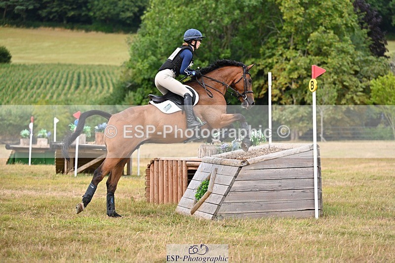 250803A-154102-16072 - O-683-Katie.Corbin-SPORTSFIELD.U2