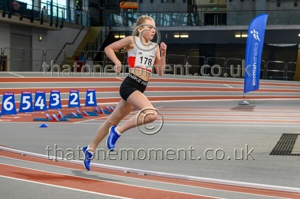 Age26SUN-810955 - Track Female