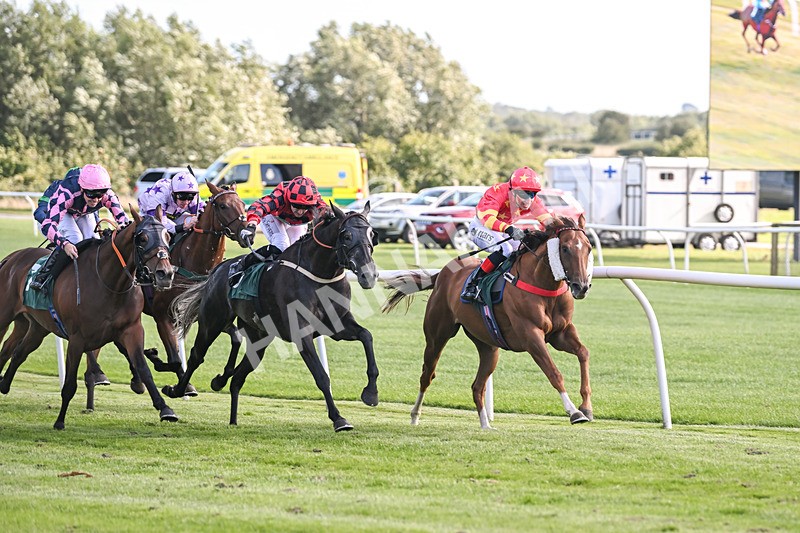 050825-Race 5-Inspiring Speeches-6106 - Race 5