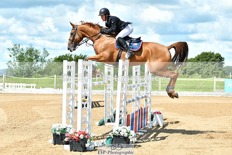 230720A-110638-02071 - Cls 5, 2 Star Medium 1.35m