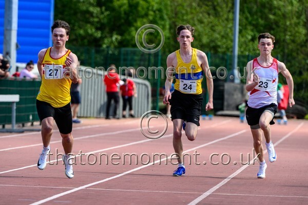 West25Sat-927294 - Track Male