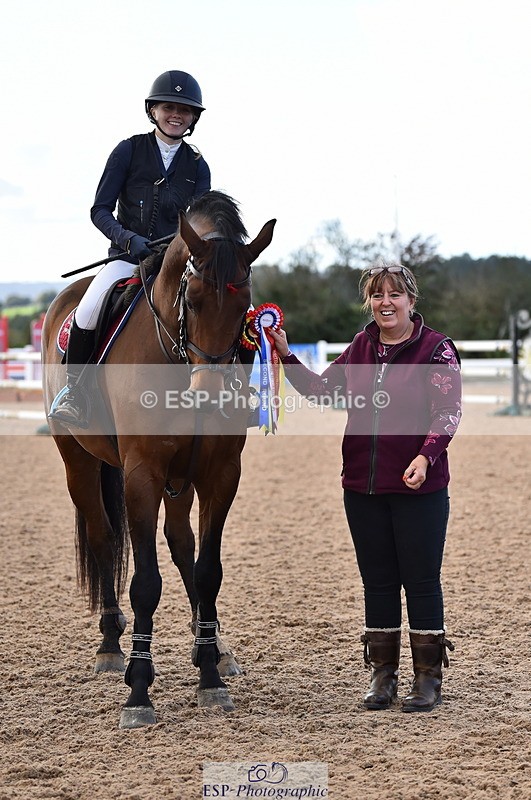 231014A-145444-05383 - Cls 15 1.05m Amateur Q 2nd R