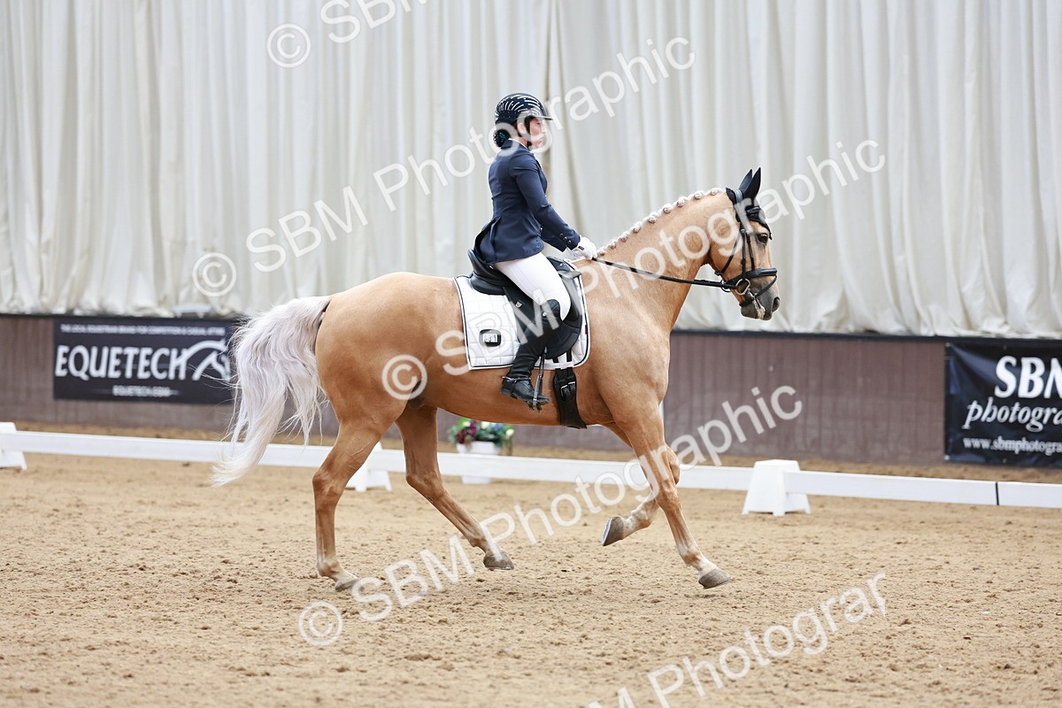 SBM_008749 - Class 6b - Novice 6 - 11.02-12.19