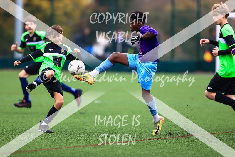 1DX30393 - 2025-10-12 FC Abbey Meads U14 Orange V Kingsdown Lions U14