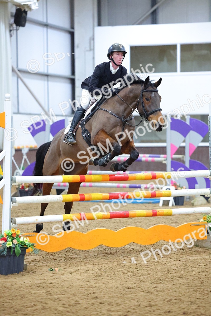 1I0A4798 - Class 9 - Senior Newcomers/ 1.10m Open