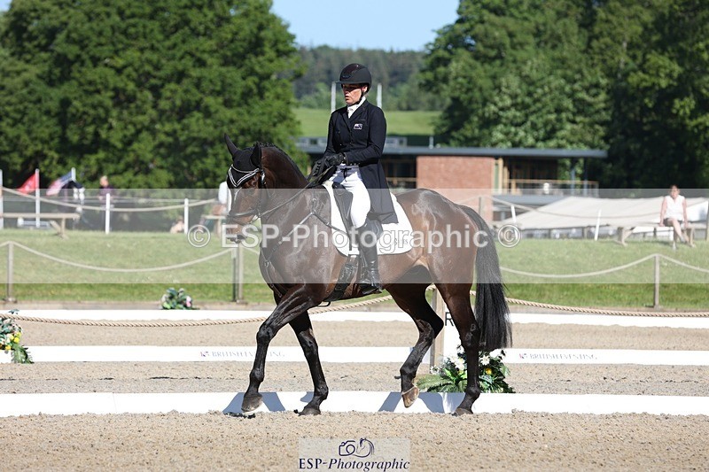 230526-091401-05021 - 353-THE_RIPPER-Bundy_Philpott-WEDTrotUp+DR