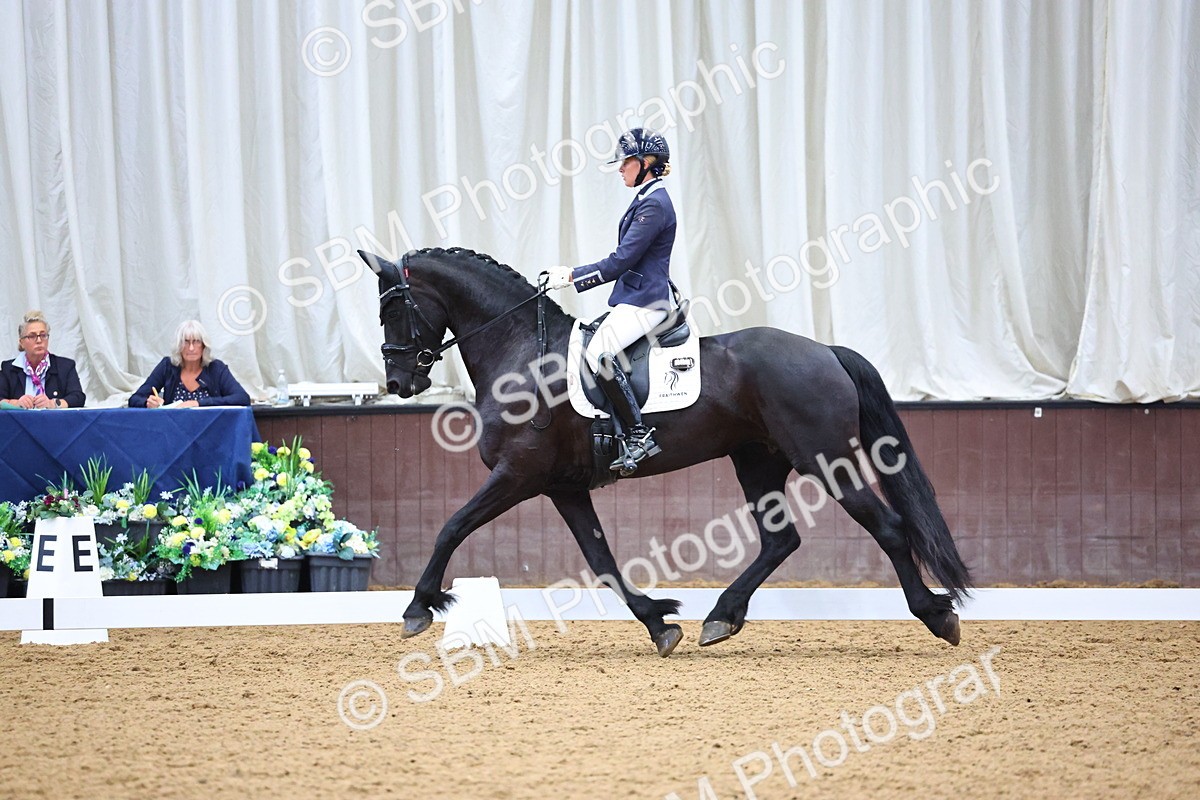 SBM_006588 - Class 5 - novice 6 - 12.04-13.07