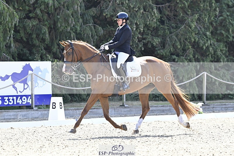 250810A-114823-05528 - 113-Stacey.EscrigJOIE.DE.VIVRE.III
