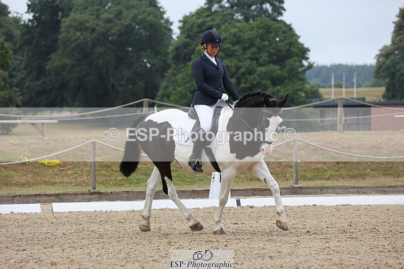 250718A-103246-00609 - 052-Lisa.Batty-George.XIV