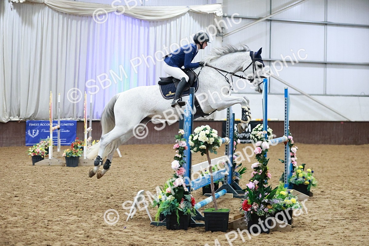 SBM_004555 - Class 17 - Senior Newcomers - 1.10m