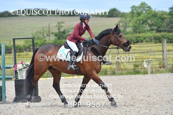 BPP_9587 - CLASS 6 Senior Newcomers/ 1.10m Open