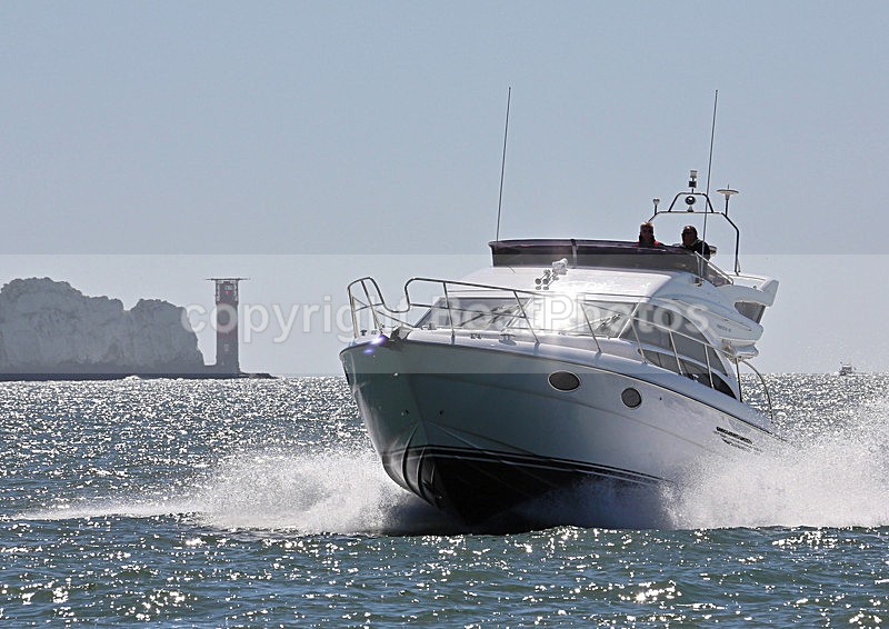130420 SHINE PRINCESS 42 WT7A5020 - Flybridge Cruisers