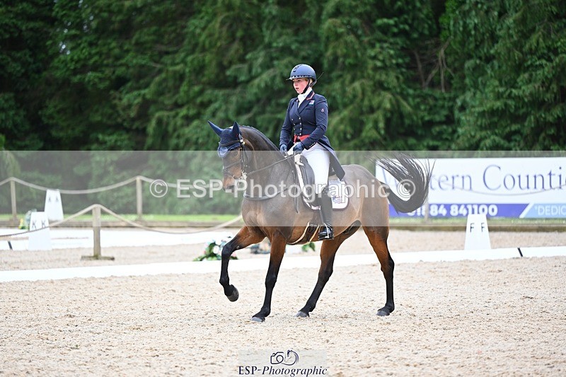 240524-181016-11585 - 164-MOONLIT_SWAYZE-Daisy_Bathe