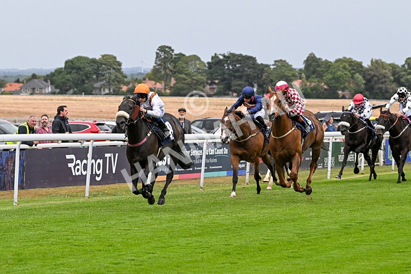 040725-Race 2-Emeralds Pride-4294 - Race 2