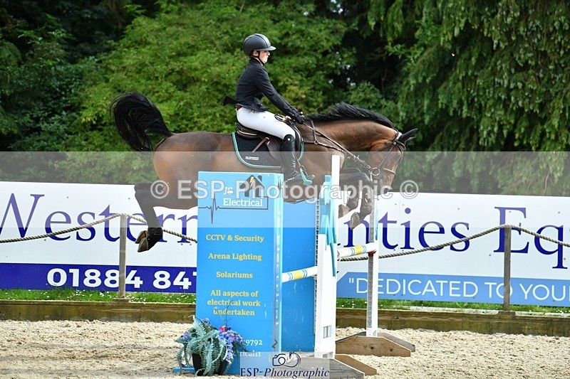 230712-171704-25468 - Cls 57 Newcomers & 1.10m Open