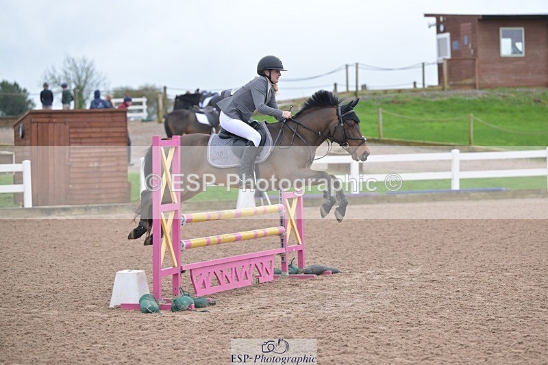 251116-112438-01209 - Cls 5 Pony Discovery and 90cm Open