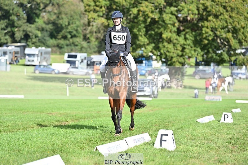 231020-115146-08259 - 650-NAOMIE.VAN.DE.BROUWERSHOEVE-Lara.Salter-DR