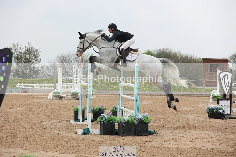 250424-121307-05276 - Cls 1 - 2 Star Small Tour