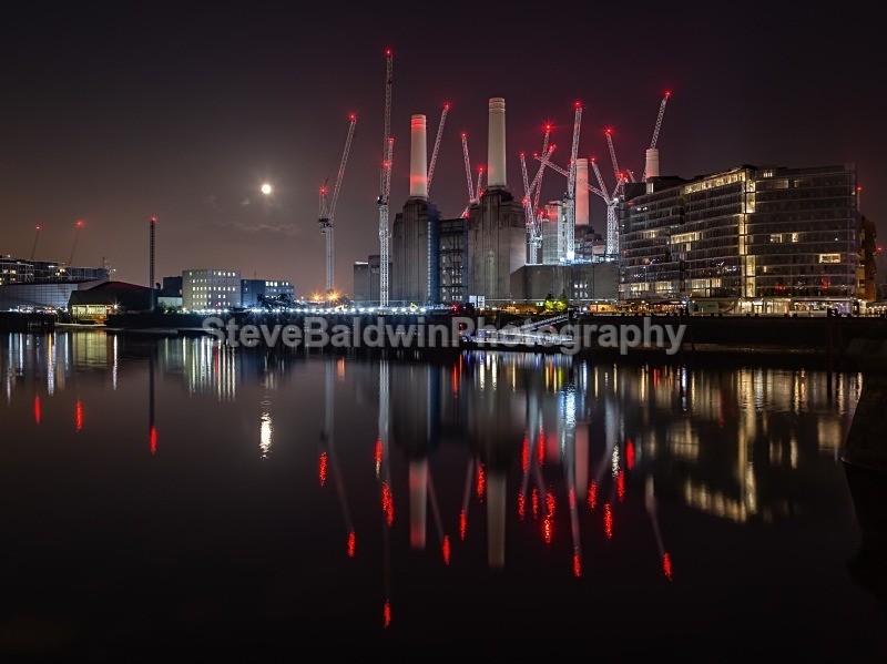 Battersea By Night:173E - London
