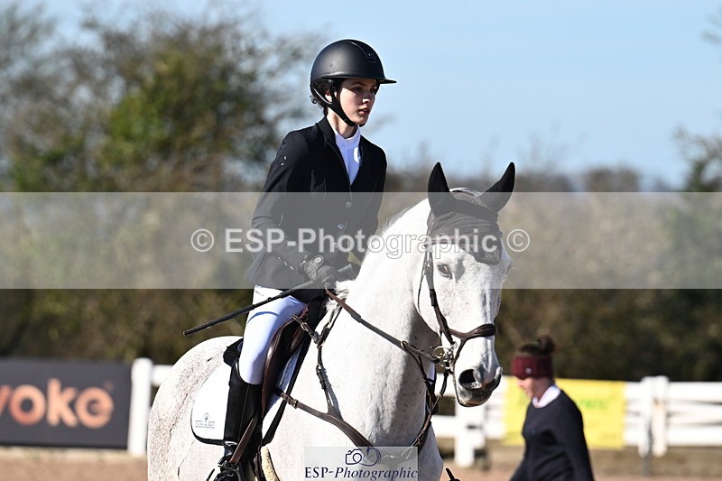 260318B-102225-00066 - Clear Round & Brit Nov 90cm