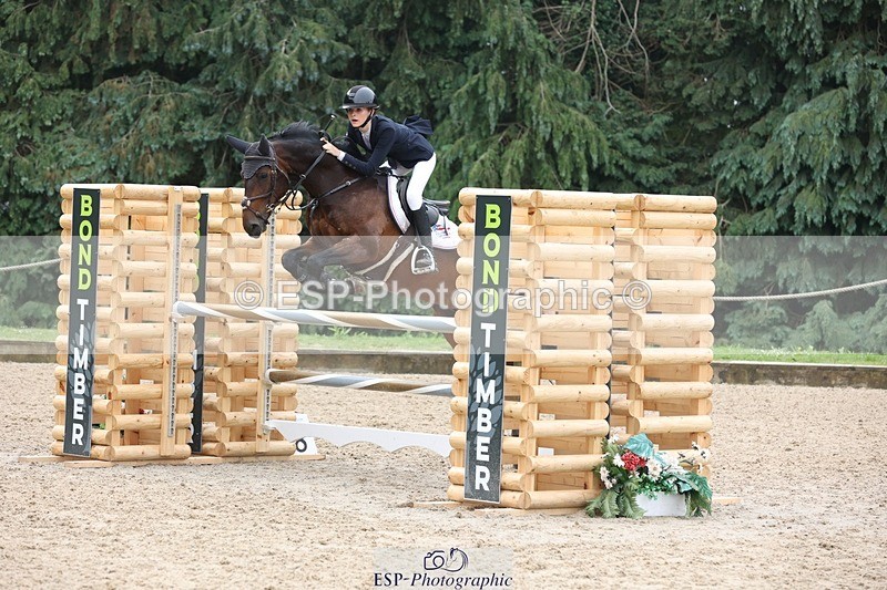 230618-100204-09898 - Cls 19 Pony Intro 1m