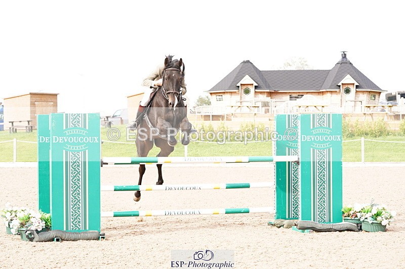 241004A-152232-00960 - Fri 04 Snr Fox & 1.20m Open