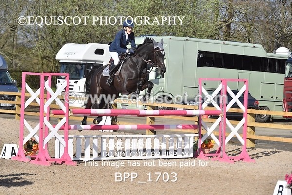 BPP_1703 - CLASS 18 SUN Senior Newcomers/ 1.10m Open