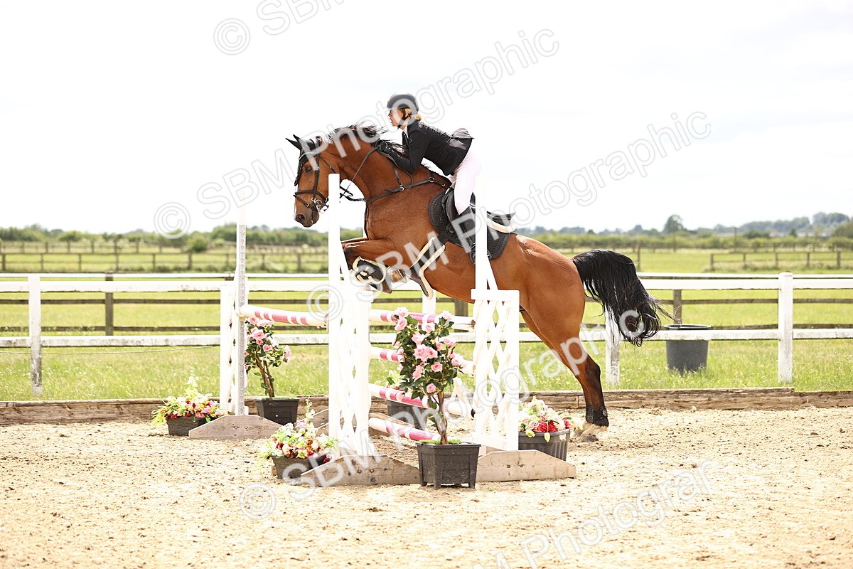 SBM_007842 - Class 19 - Senior Newcomers - 1.10m