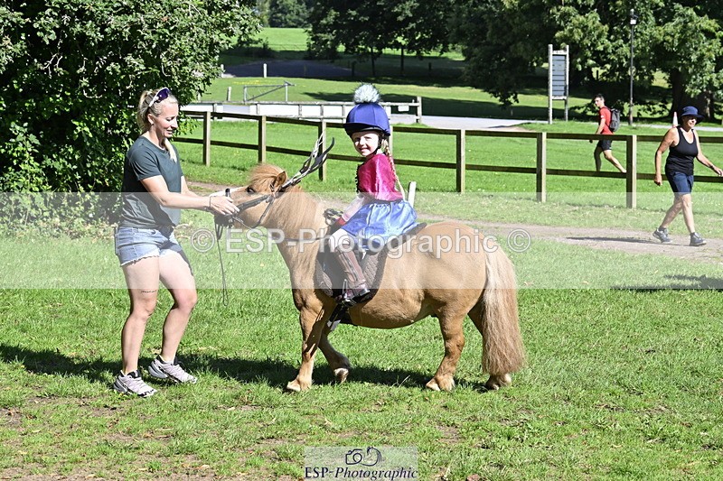 240728B-095000-00187 - Sunday Stable Shots and Fancy Dress