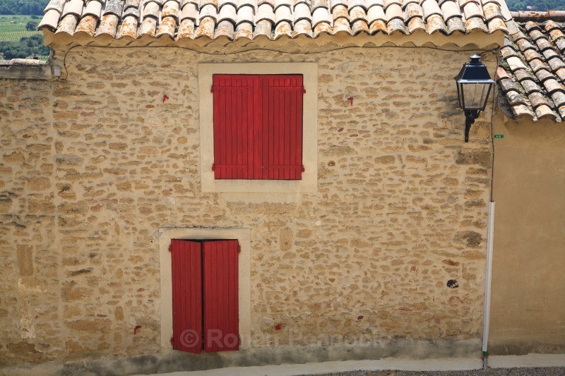 House - Chateauneuf-du-Pape - European Landscapes