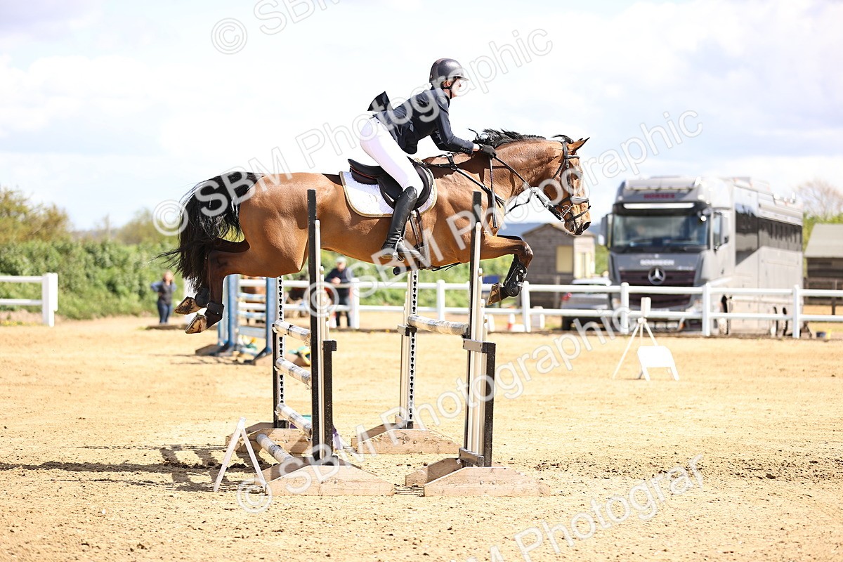 SBM_004183 - Class 17 - Senior Newcomers - 1.10m