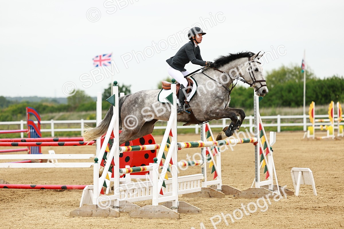 SBM_001073 - Class 4 - Senior Newcomers - 1.10m