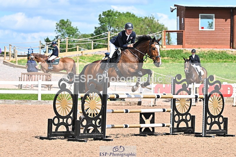 240619A-160133-01096 - Cls 5 Snr Foxhunter and 1.20m Open