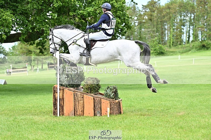 240525-145412-16103 - 207-IE_MR_MCGREGOR-Will_Furlong