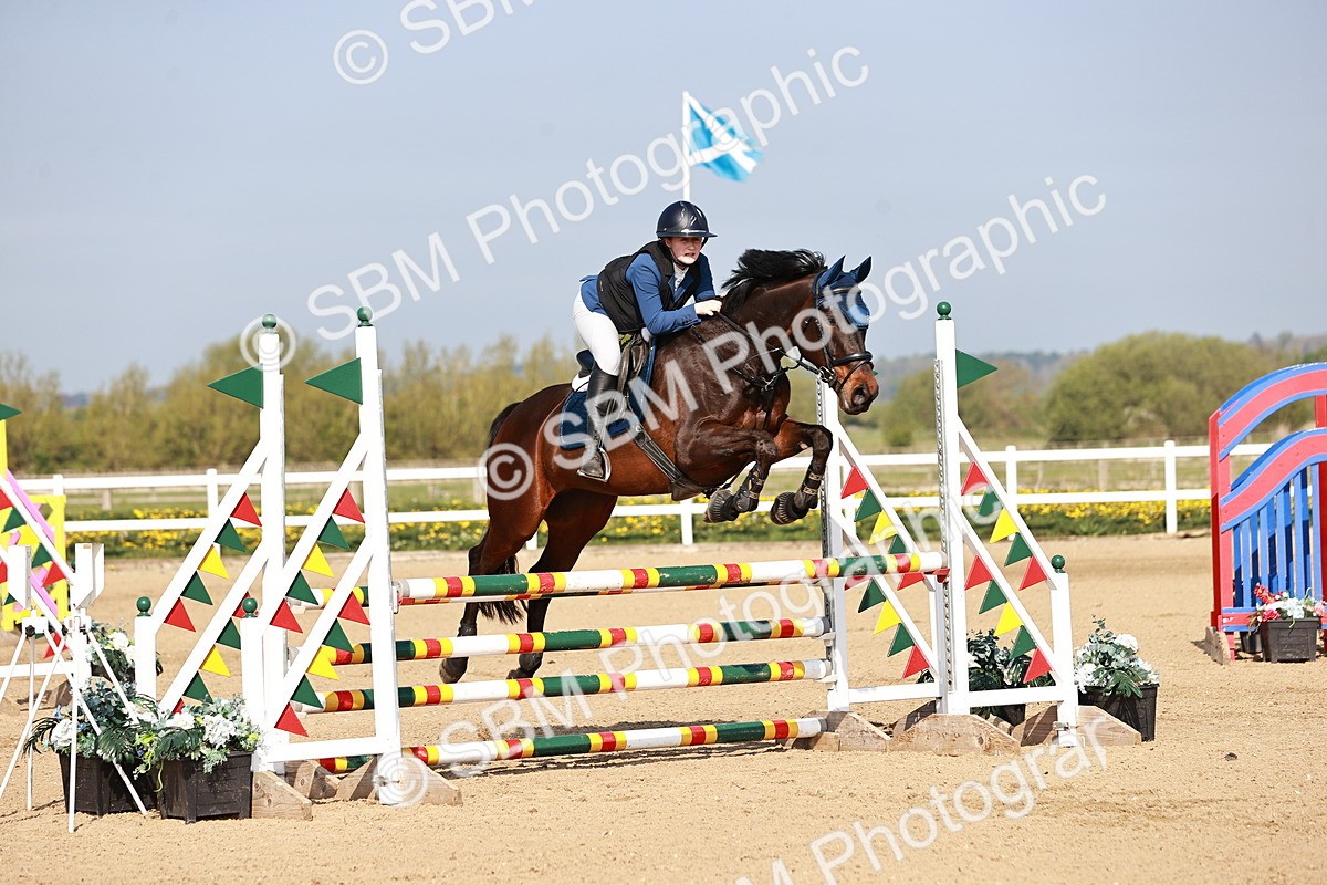  - Class 21 - Senior British Novice - 90cm