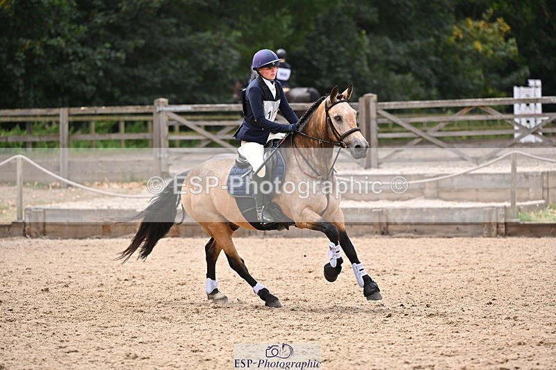 250802A-140932-05756 - D-160-Ellie.Smart-DEOIRIN.FEAR.BUI