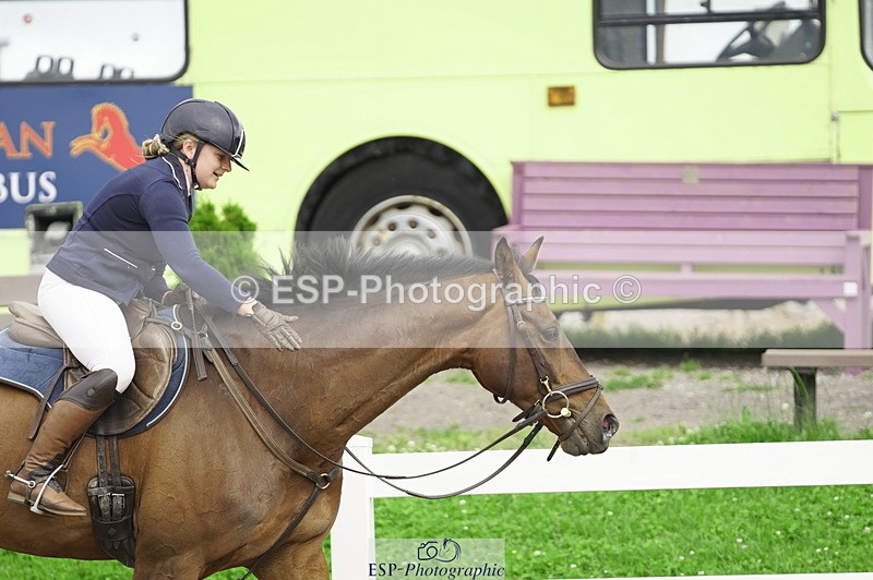 230728A-151744-02674 - Cls 11 1.05m Amateur Quali
