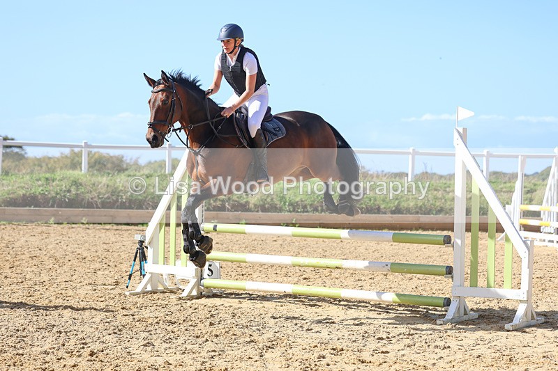 3E7A5122 - Class 9: 80cm Senior