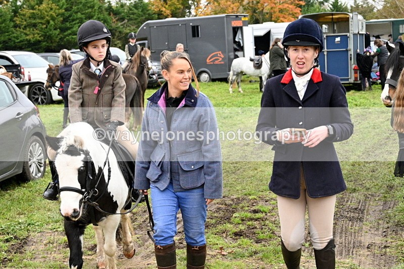 WJ7_5838 - Berks & Bucks - Children's Meet - The Old Farmhouse – Steventon.