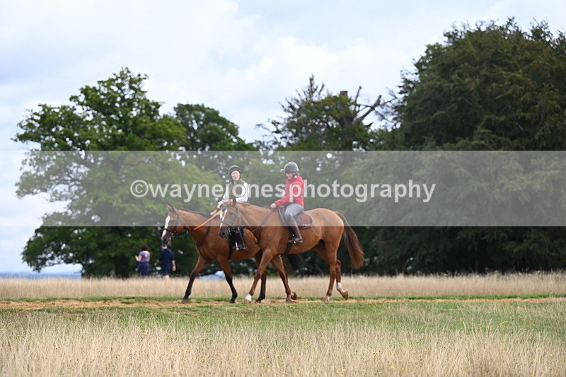 DSC_4056 - Time at Statue 09:50 to 11:09