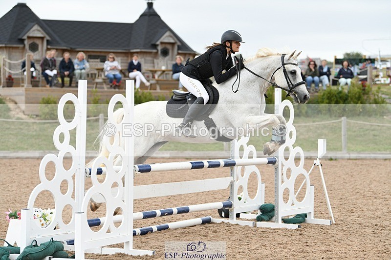 250807-134026-01252 - 90cm Round 2