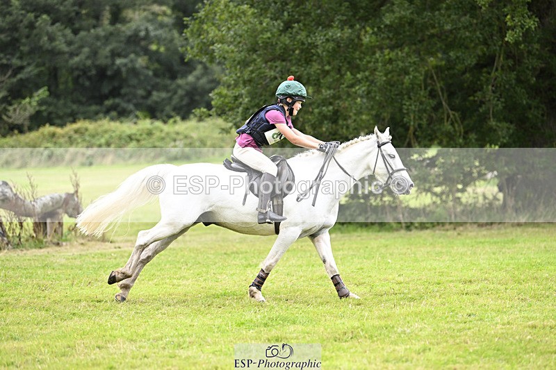 240825X-165520-37641 - 80cm XC 16.30 to 17.30