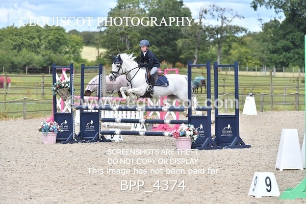 BPP_4374 - CLASS 19 SUN Springboard 128cm/ 138cm Restricted Handicap