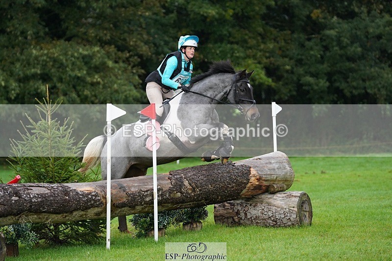 231021-101020-13691 - 622-CRAFTY.WIZARD-Heather.Urquhart-SC+XC