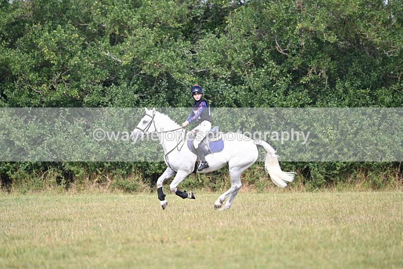 WJ6_1120 - 60cm XC Time 12:34 to 12:54
