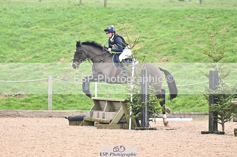 250118-141340-01467 - Cls 3A&B 90cm 13.20 to Coursewalk