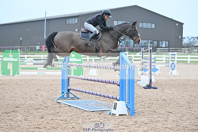 240113A-143053-02371 - Cls 13 Foxhunter and 1.20m Open