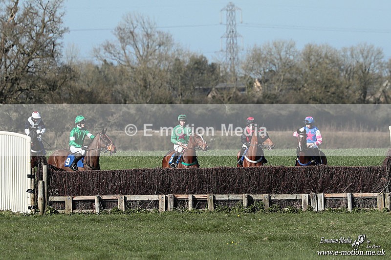 PtP 210326 661 - VWH Cirencester Races 21/03/26